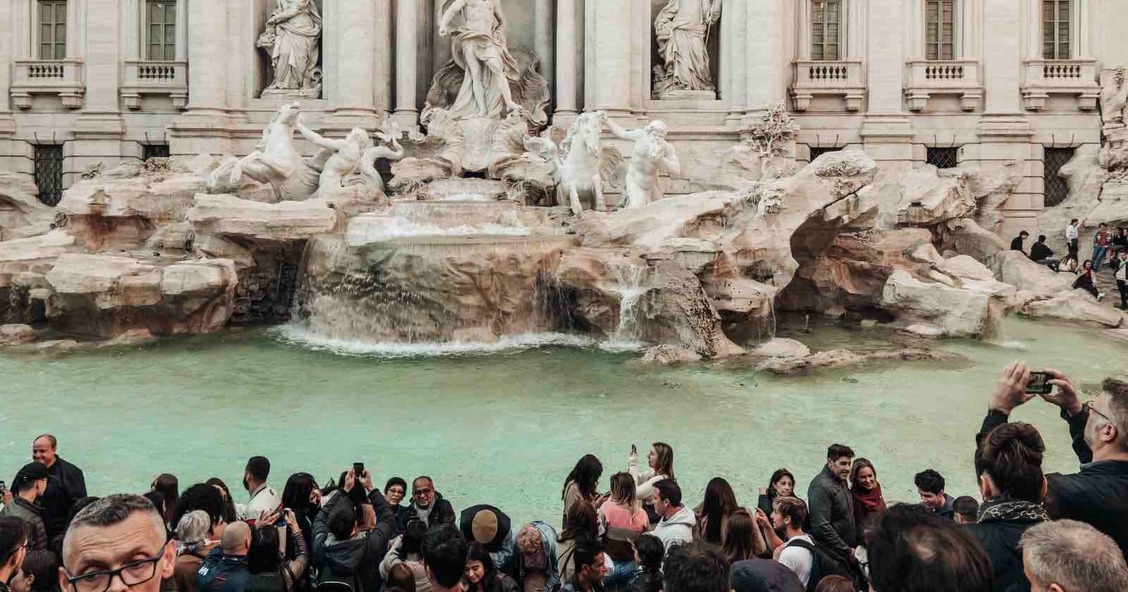 Tourists Must Now Pay $2 to Take Photo of Rome’s Trevi Fountain